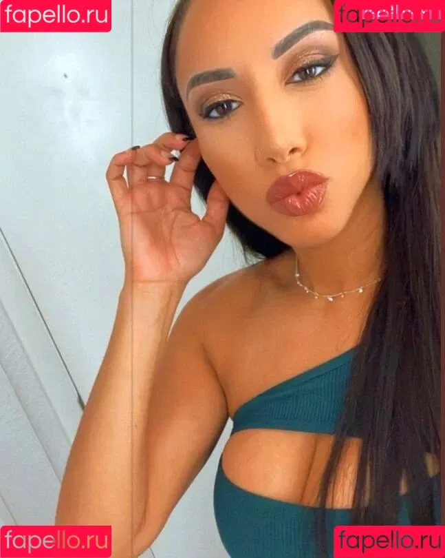 Leila Grey Onlyfans Photo Gallery 
