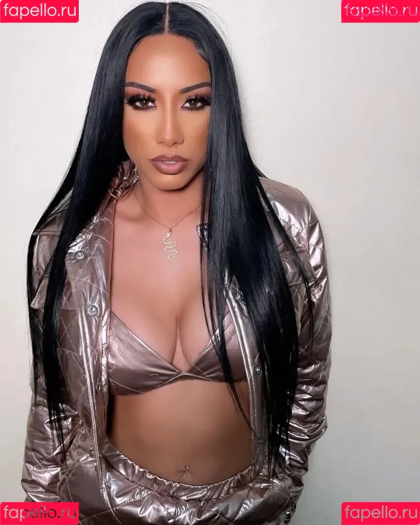 Leila Grey Onlyfans Photo Gallery 