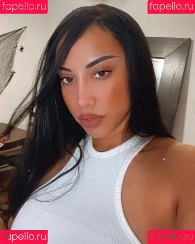 Leila Grey Onlyfans Photo Gallery 