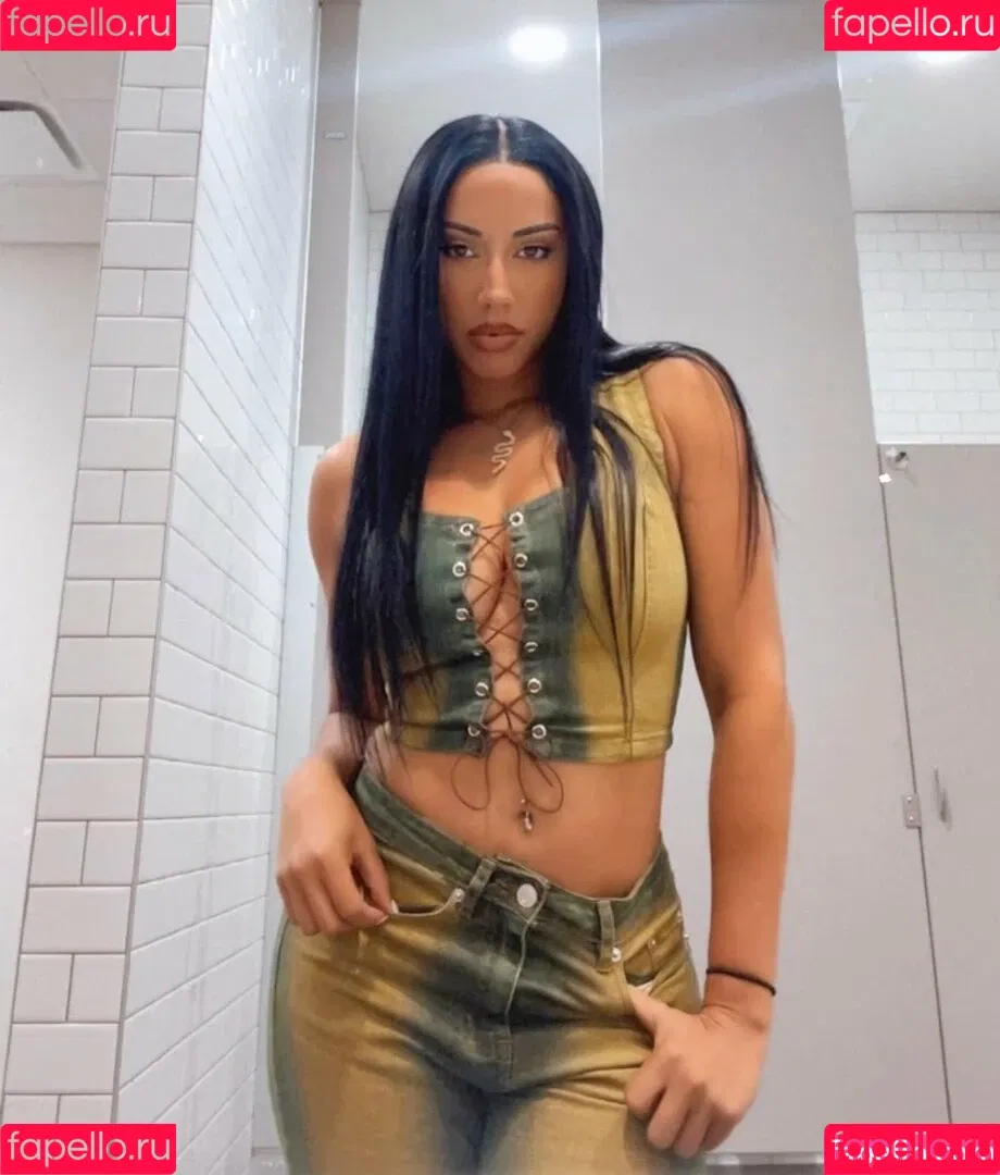 Leila Grey Onlyfans Photo Gallery 