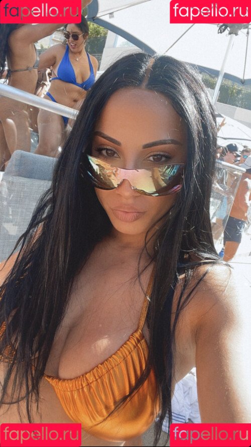 Leila Grey Onlyfans Photo Gallery 