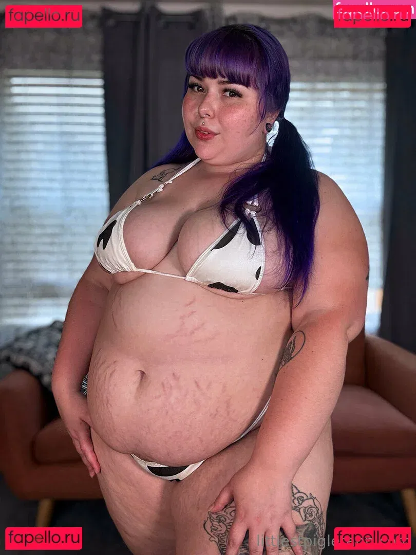 littlestpigletann Onlyfans Photo Gallery 