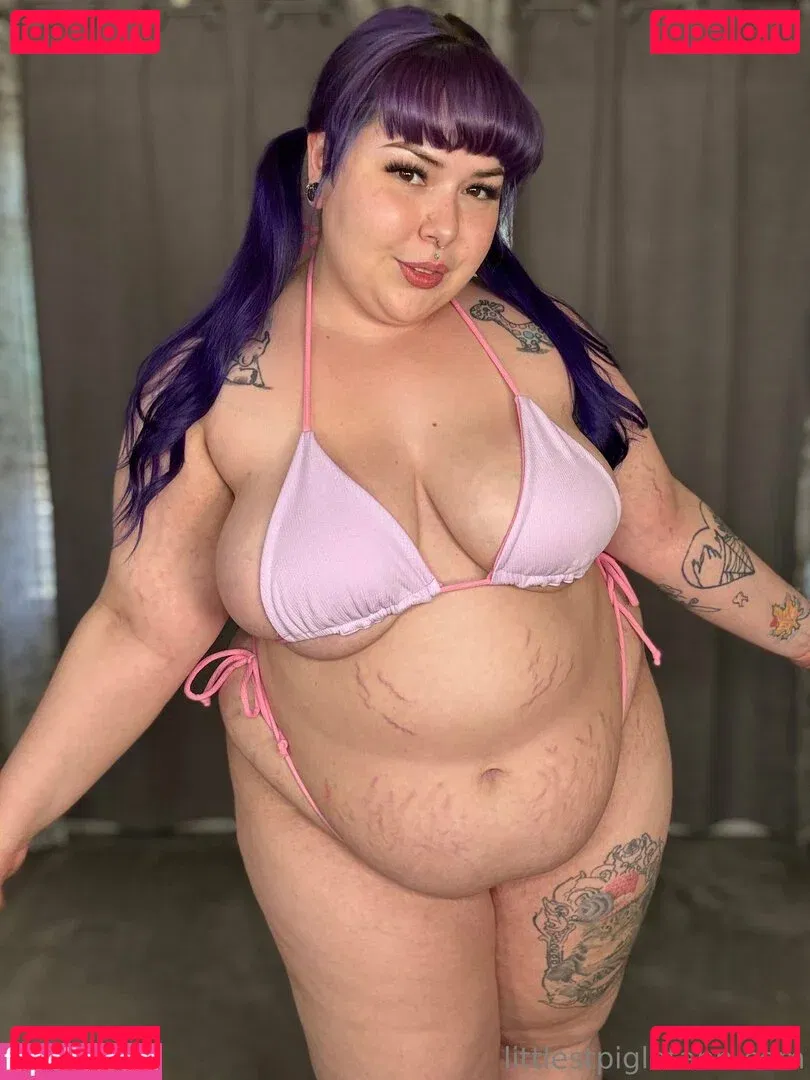 littlestpigletann Onlyfans Photo Gallery 