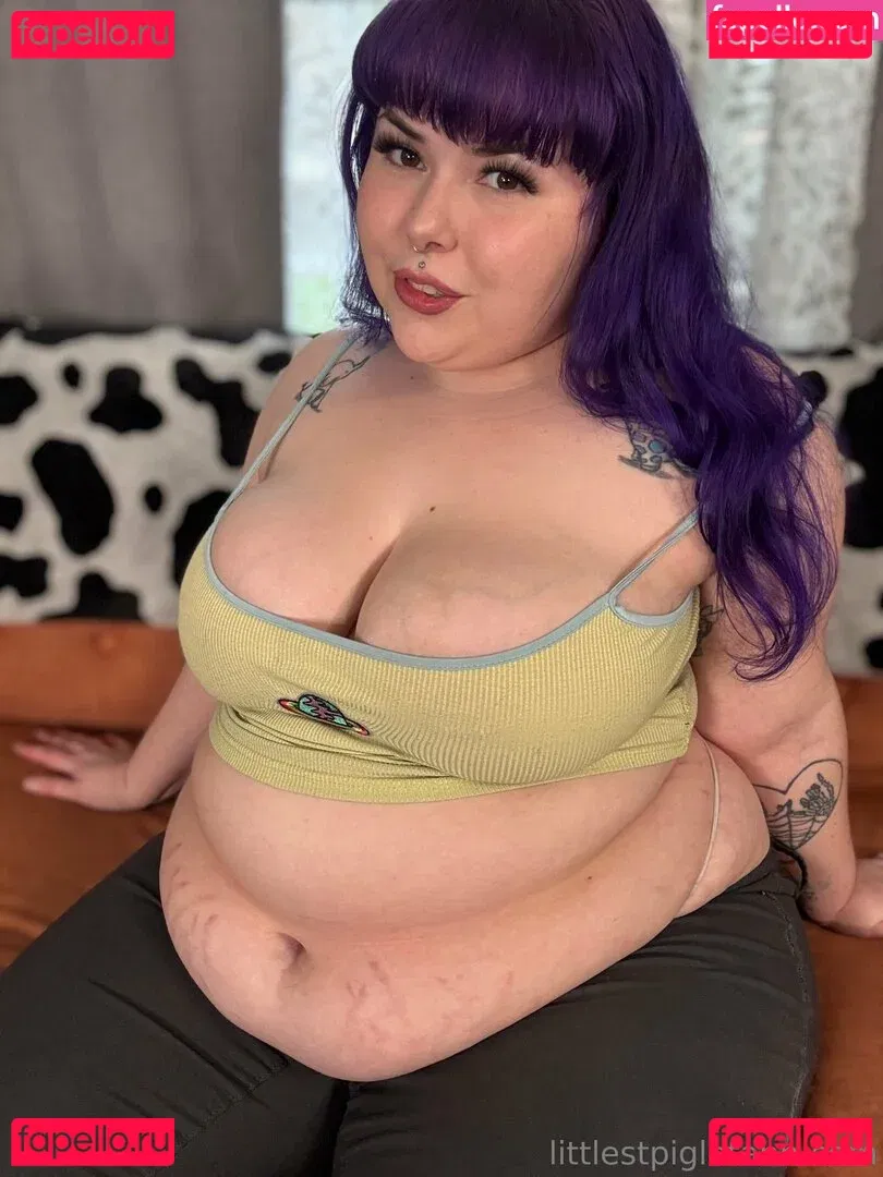 littlestpigletann Onlyfans Photo Gallery 