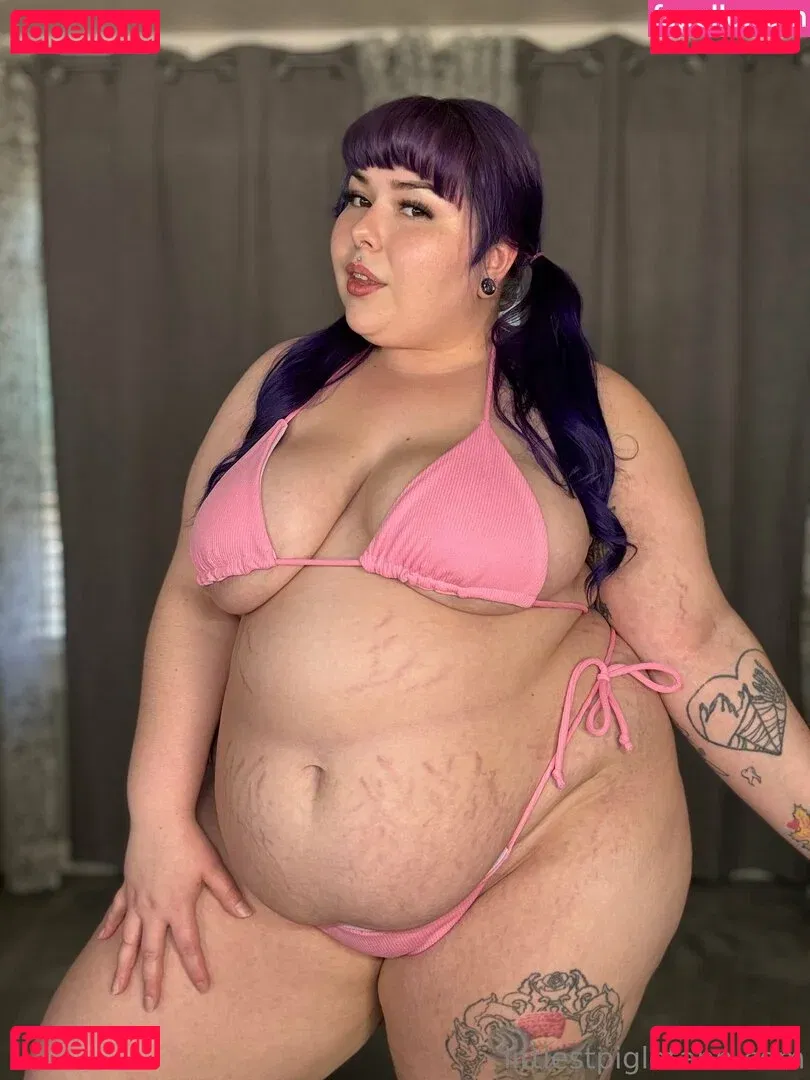 littlestpigletann Onlyfans Photo Gallery 