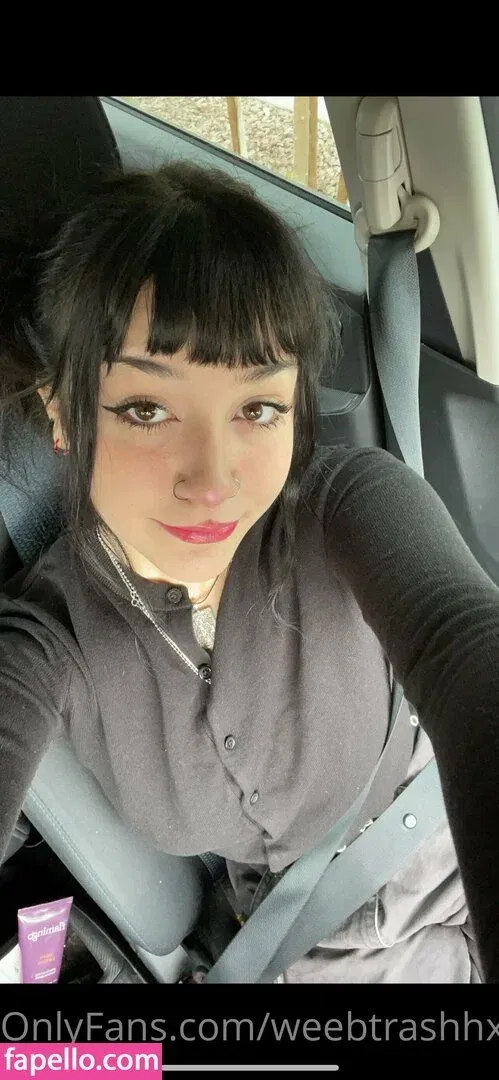 weebtrashhx Onlyfans Photo Gallery 
