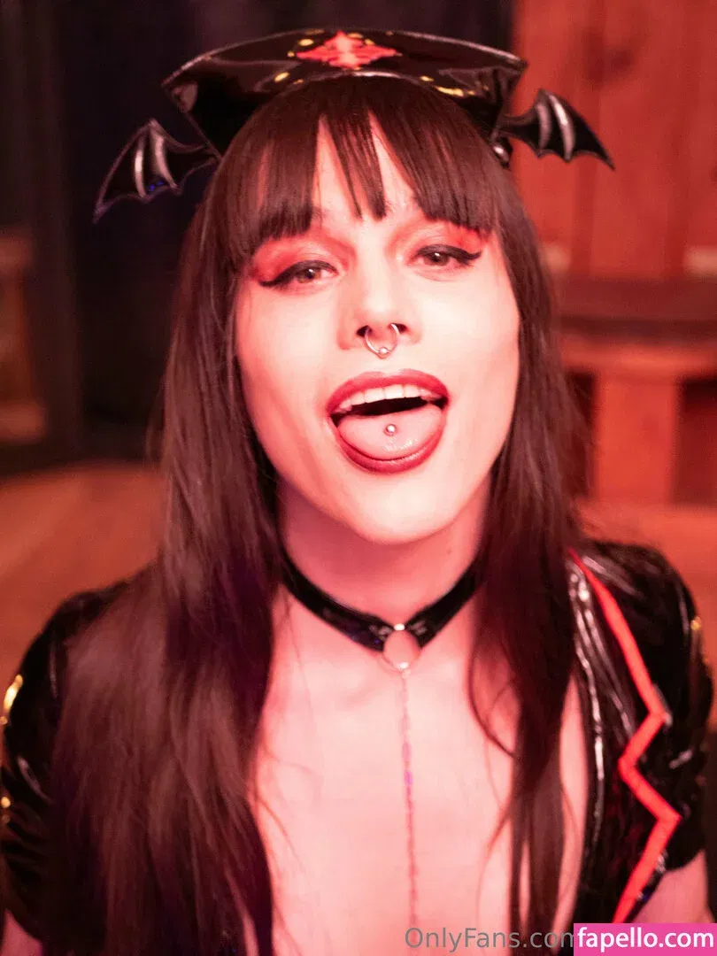 Nyxi Leon Onlyfans Photo Gallery 