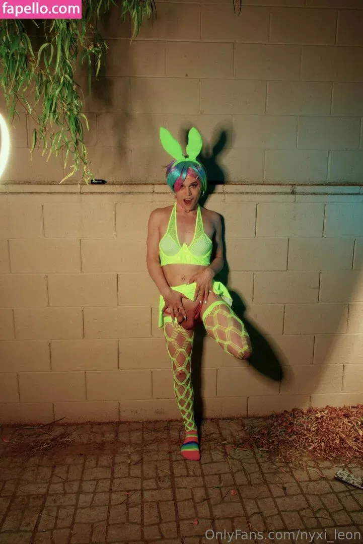 Nyxi Leon Onlyfans Photo Gallery 