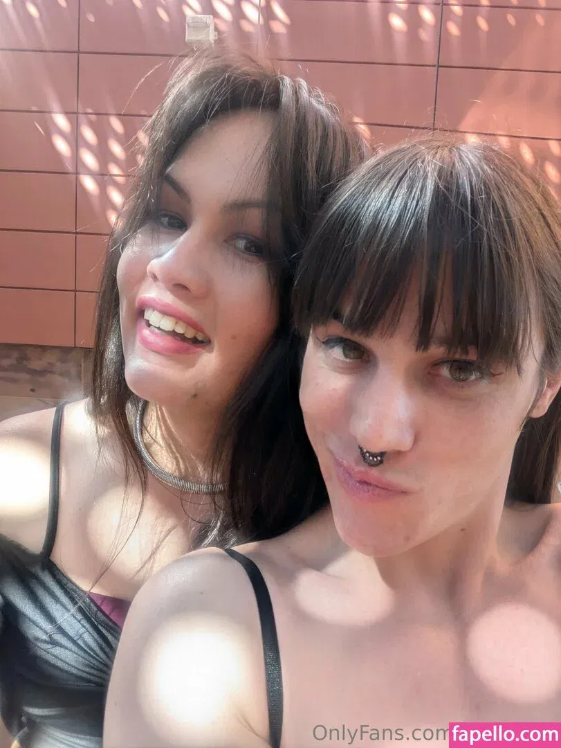 Nyxi Leon Onlyfans Photo Gallery 