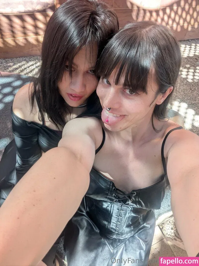 Nyxi Leon Onlyfans Photo Gallery 