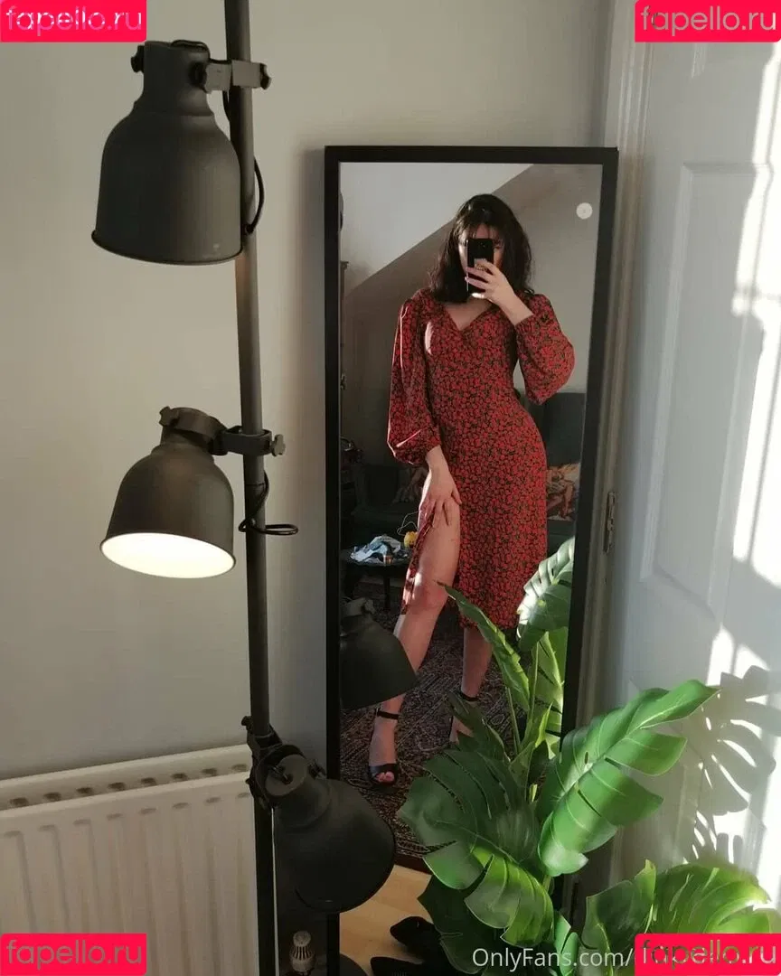 dinkydemure Onlyfans Photo Gallery 