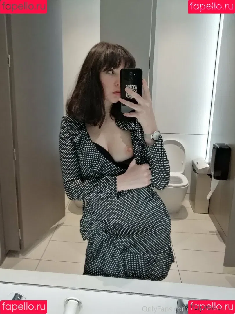 dinkydemure Onlyfans Photo Gallery 