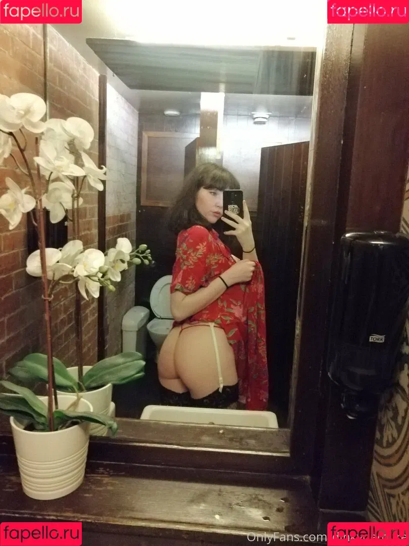 dinkydemure Onlyfans Photo Gallery 