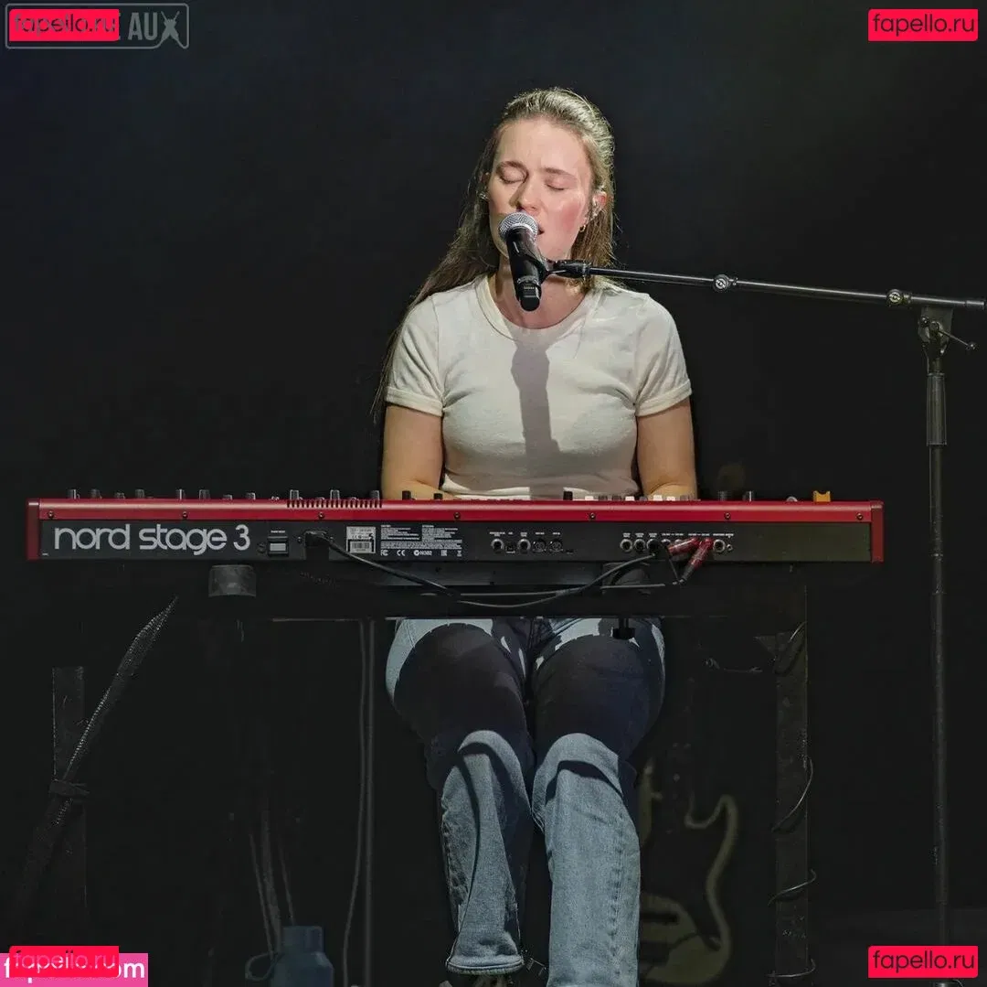 Sigrid Onlyfans Photo Gallery 