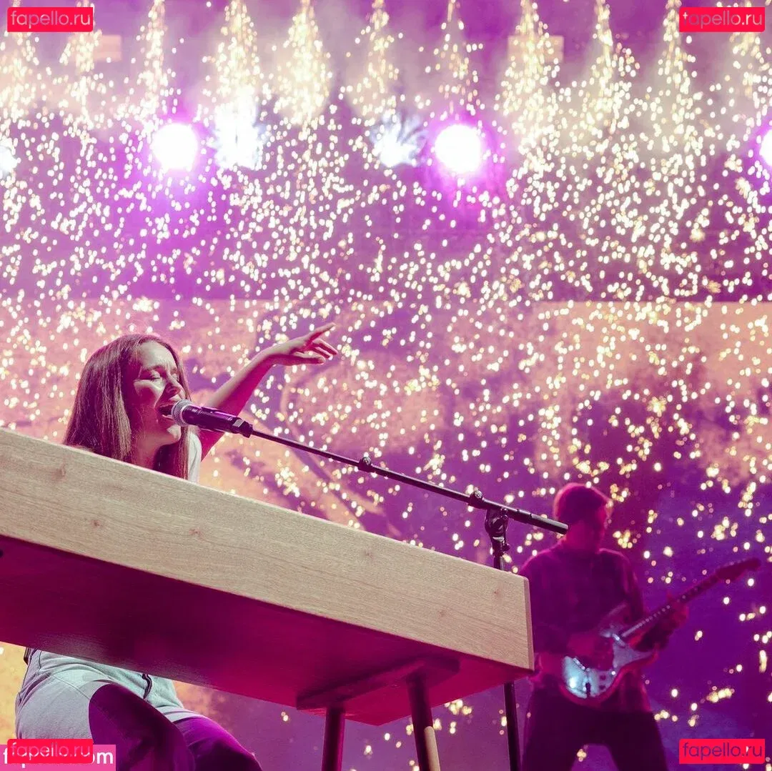 Sigrid Onlyfans Photo Gallery 