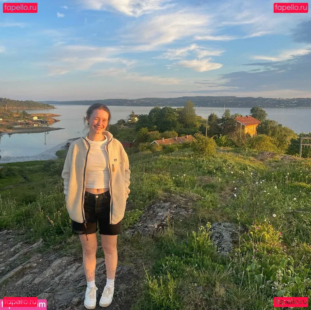 Sigrid Onlyfans Photo Gallery 