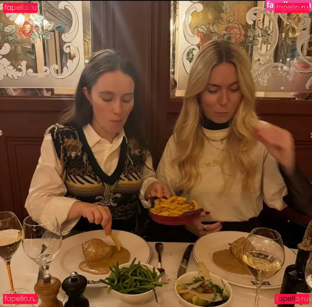 Sigrid Onlyfans Photo Gallery 