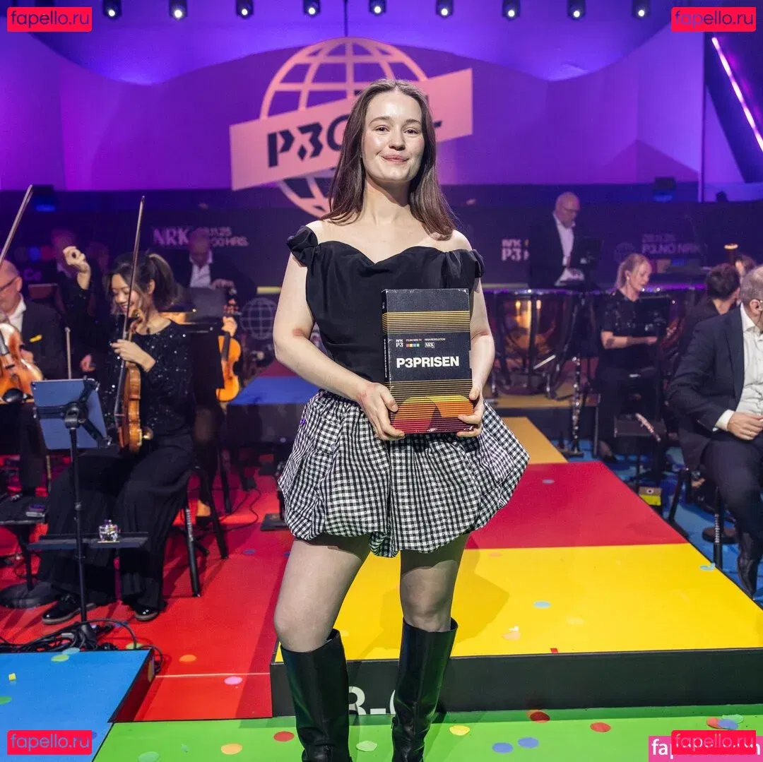 Sigrid Onlyfans Photo Gallery 