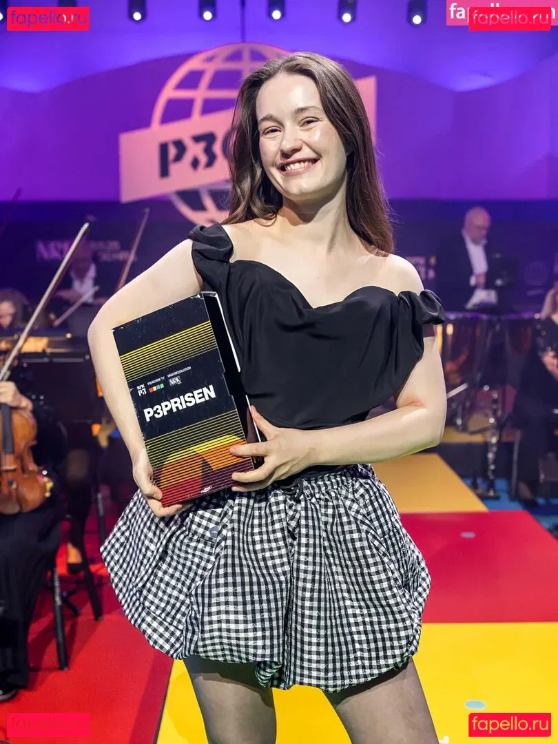 Sigrid Onlyfans Photo Gallery 