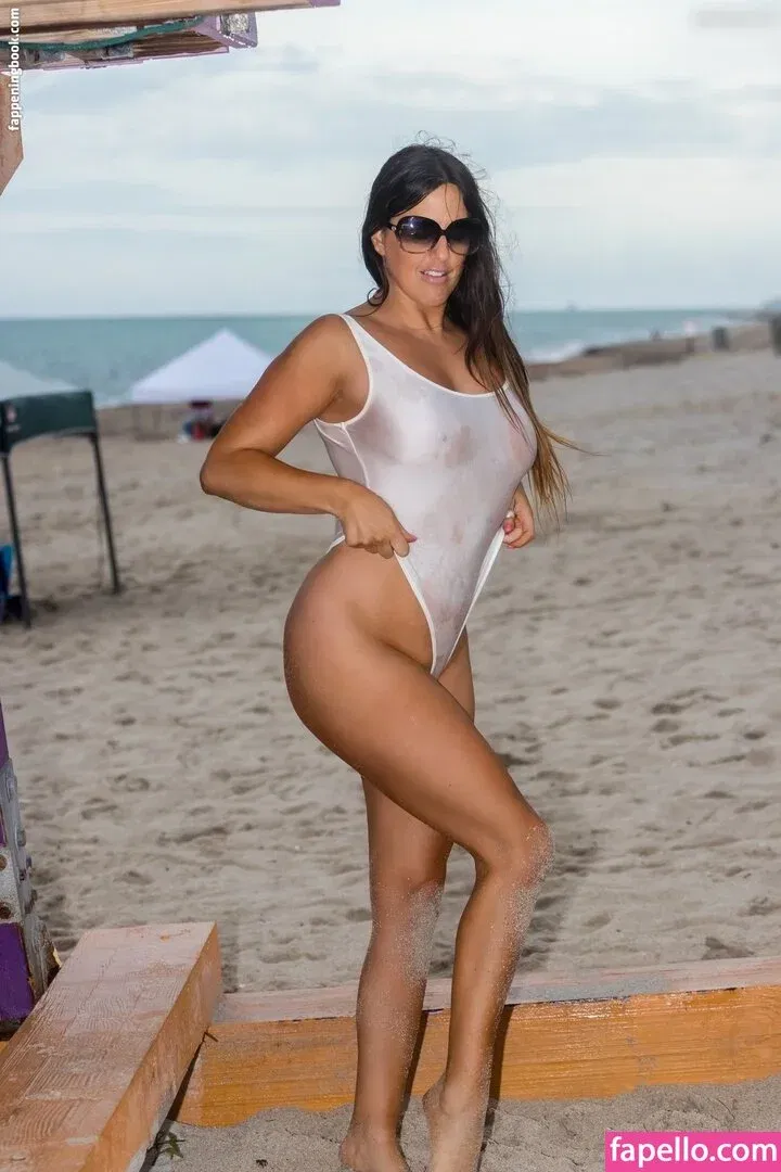 Claudia Romani Onlyfans Photo Gallery 