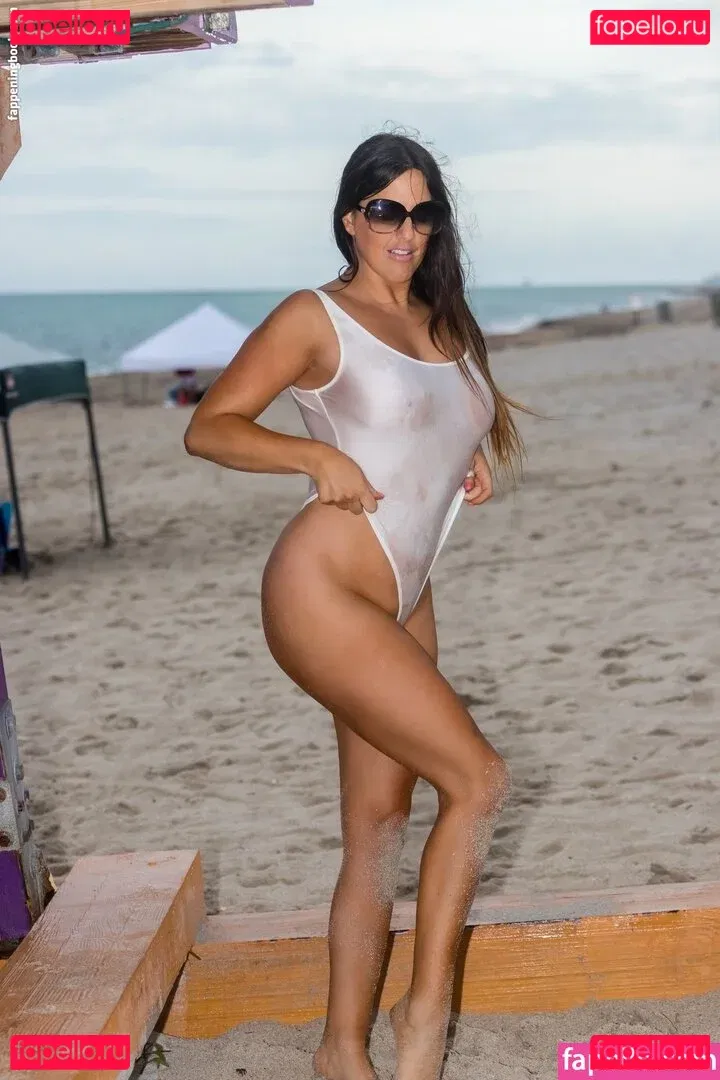 Claudia Romani Onlyfans Photo Gallery 