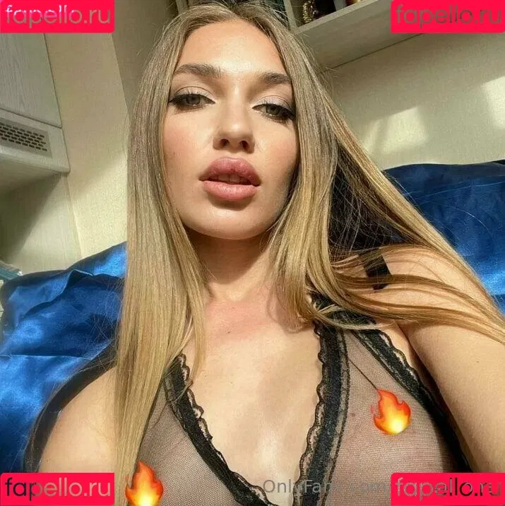 crystal_one Onlyfans Photo Gallery 