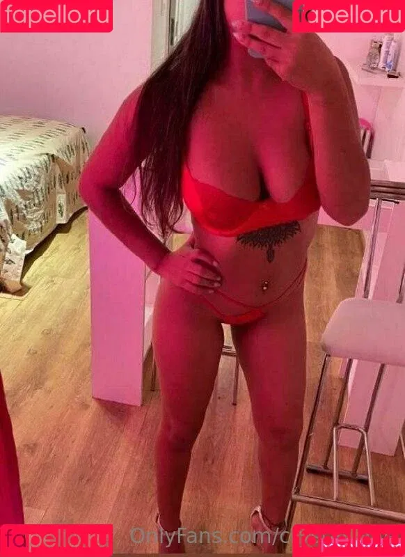 crystal_one Onlyfans Photo Gallery 