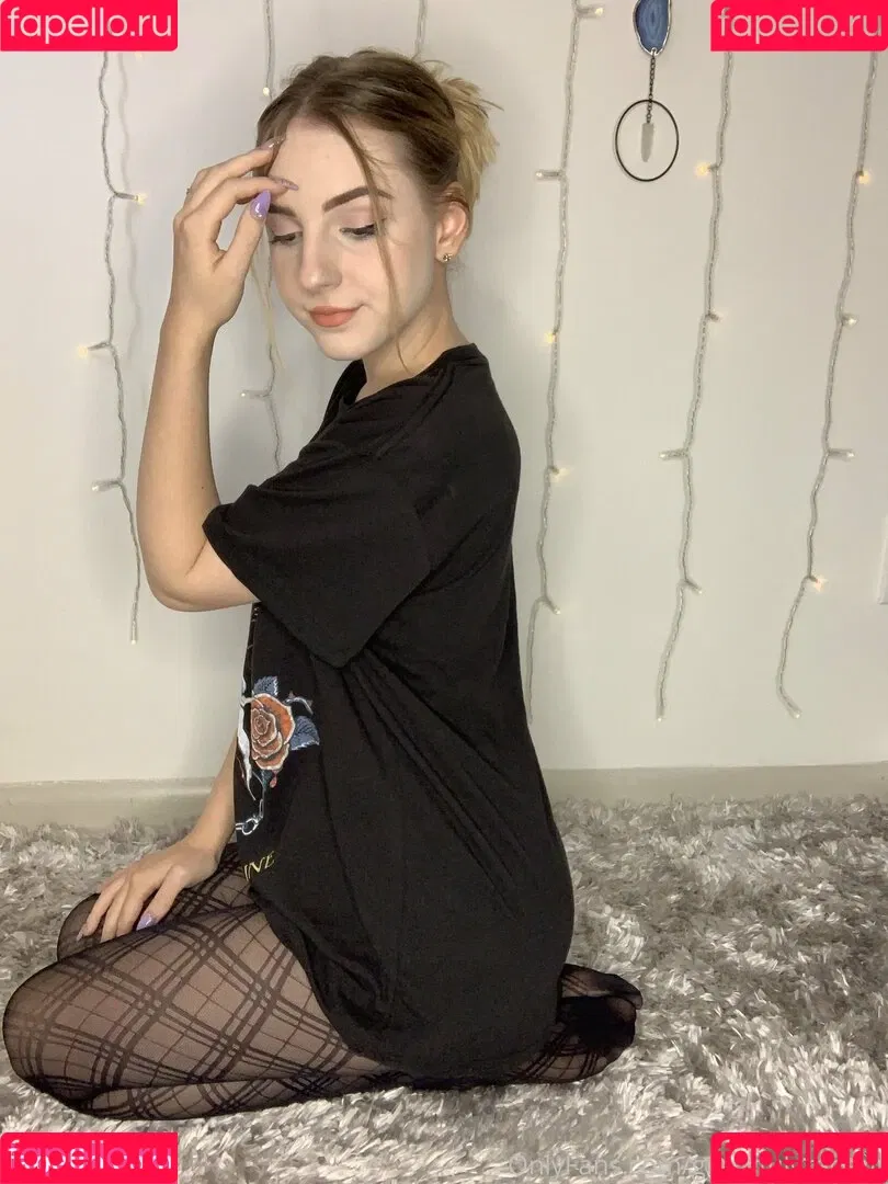 gracefulgracexo Onlyfans Photo Gallery 