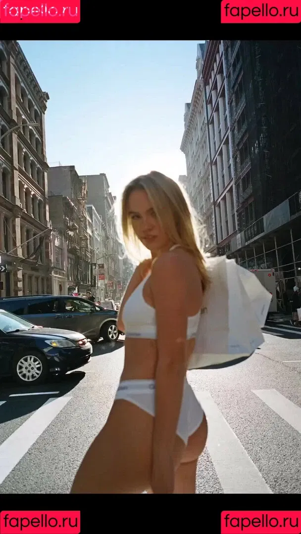Emma Brooks Onlyfans Photo Gallery 