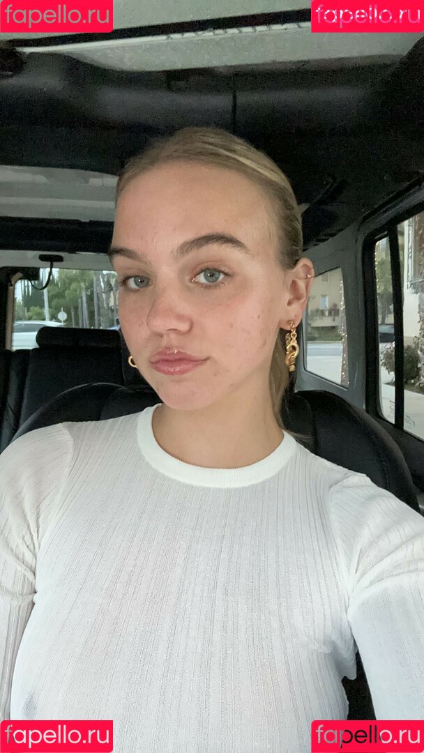 Emma Brooks Onlyfans Photo Gallery 