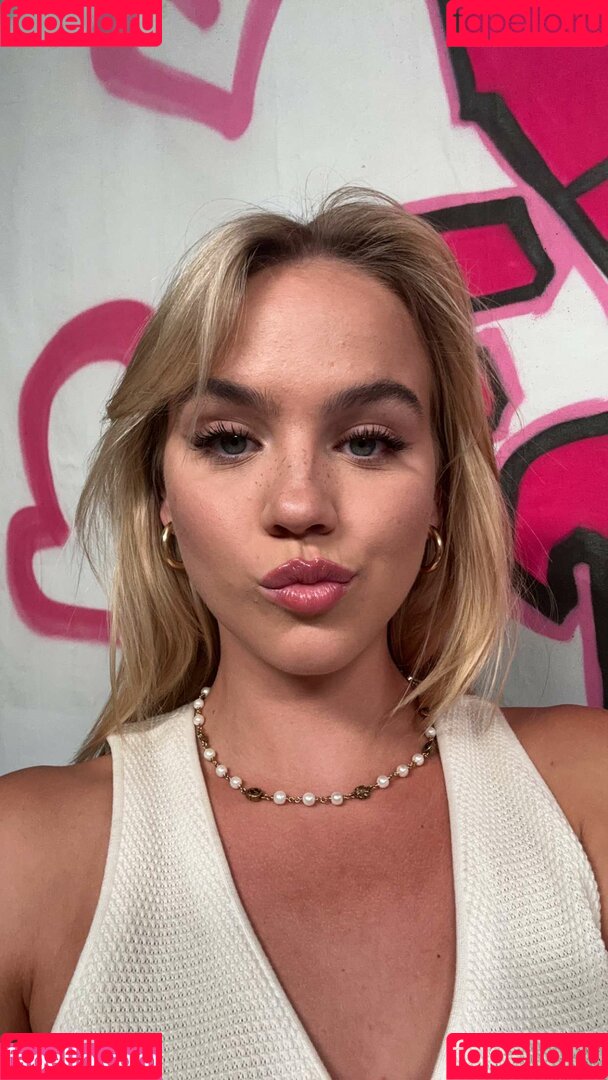 Emma Brooks Onlyfans Photo Gallery 