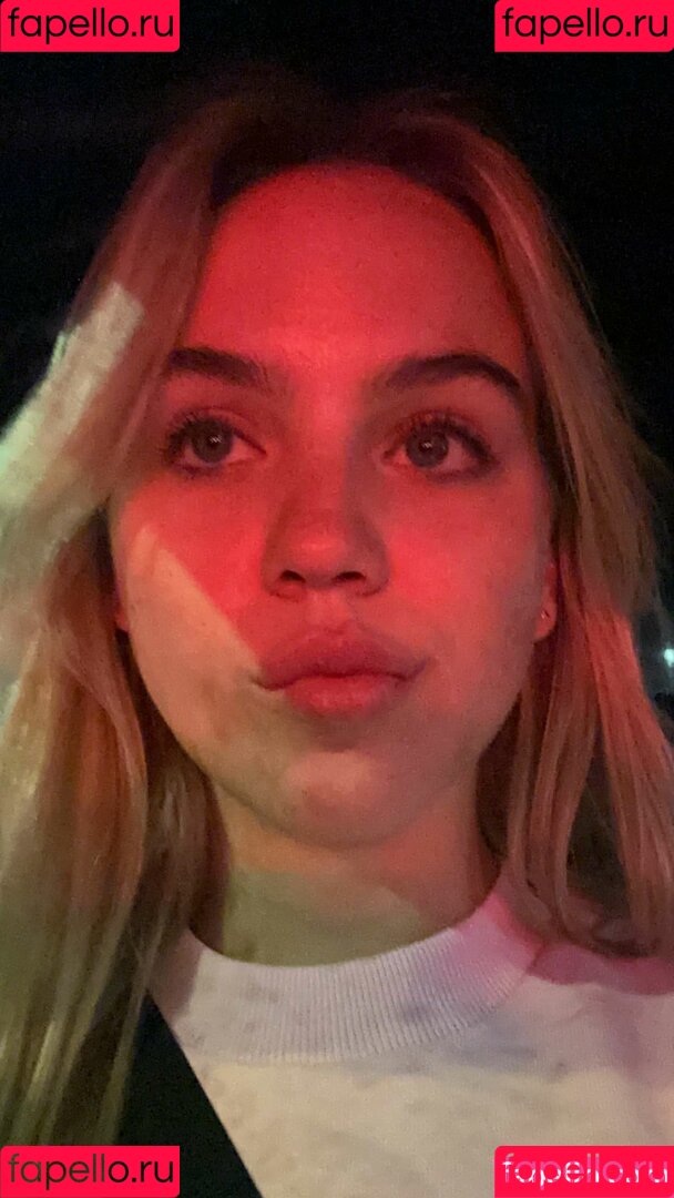 Emma Brooks Onlyfans Photo Gallery 