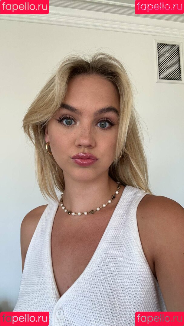 Emma Brooks Onlyfans Photo Gallery 