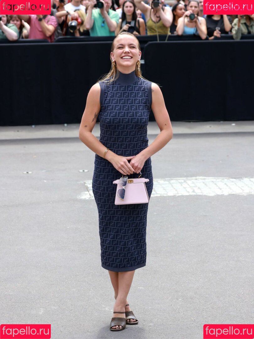 Emma Brooks Onlyfans Photo Gallery 