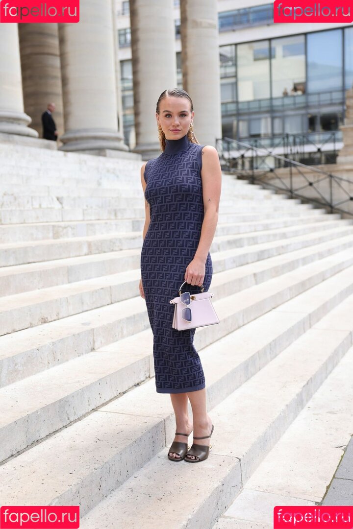 Emma Brooks Onlyfans Photo Gallery 