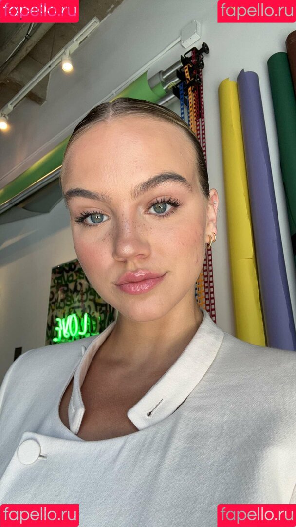 Emma Brooks Onlyfans Photo Gallery 