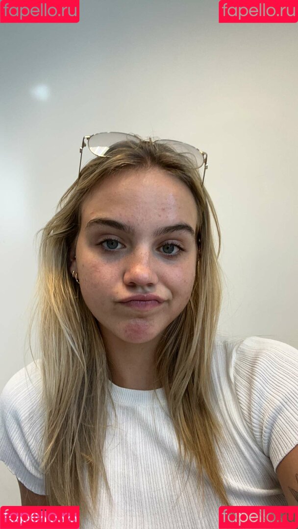 Emma Brooks Onlyfans Photo Gallery 