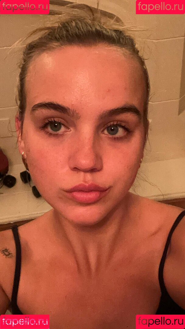 Emma Brooks Onlyfans Photo Gallery 