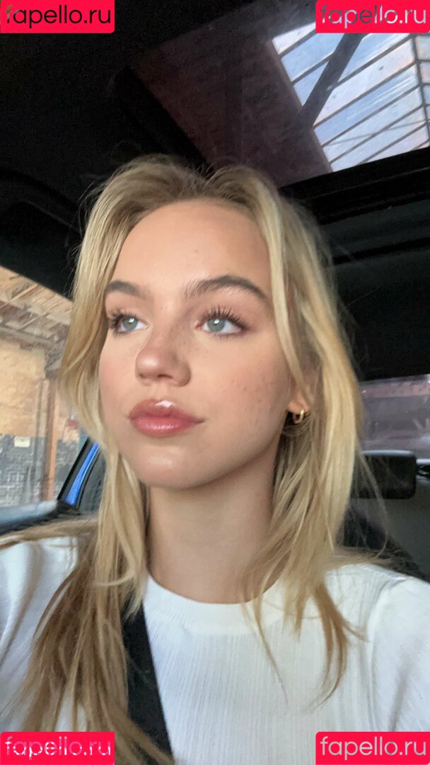 Emma Brooks Onlyfans Photo Gallery 