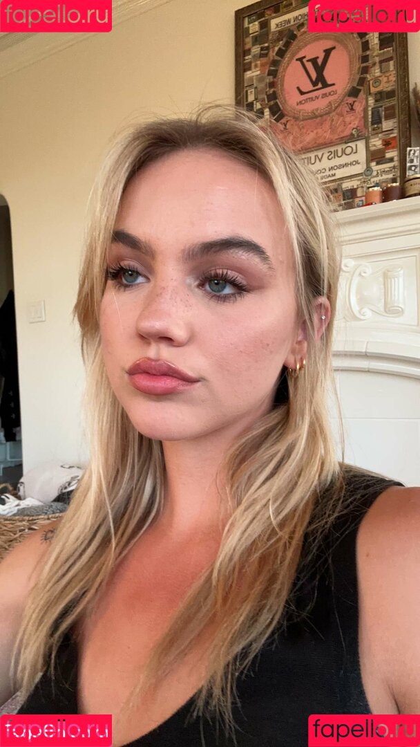 Emma Brooks Onlyfans Photo Gallery 