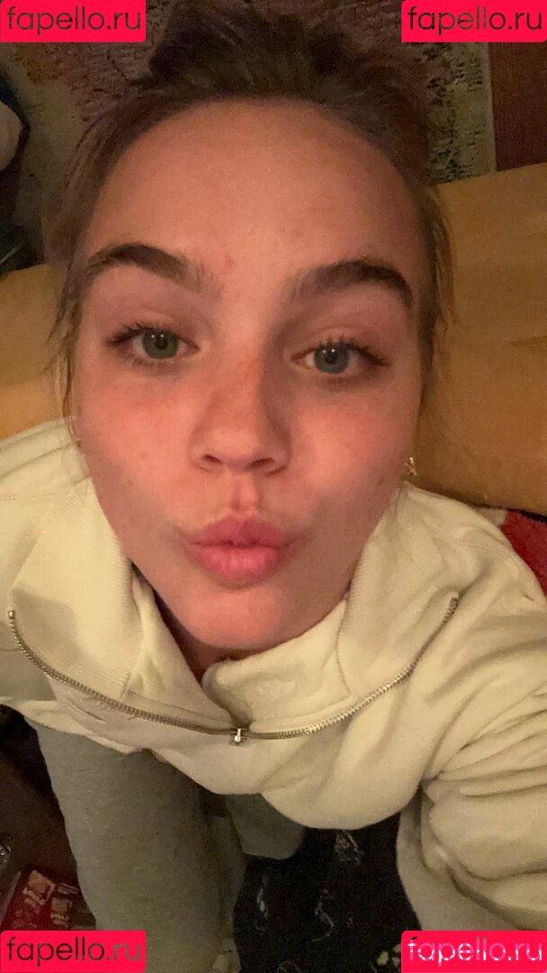 Emma Brooks Onlyfans Photo Gallery 