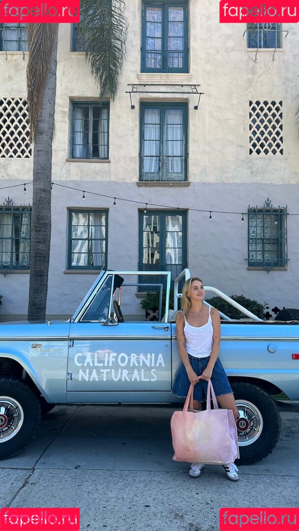 Emma Brooks Onlyfans Photo Gallery 