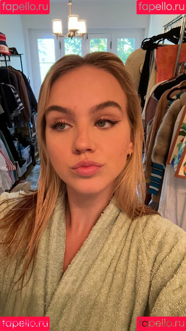 Emma Brooks Onlyfans Photo Gallery 