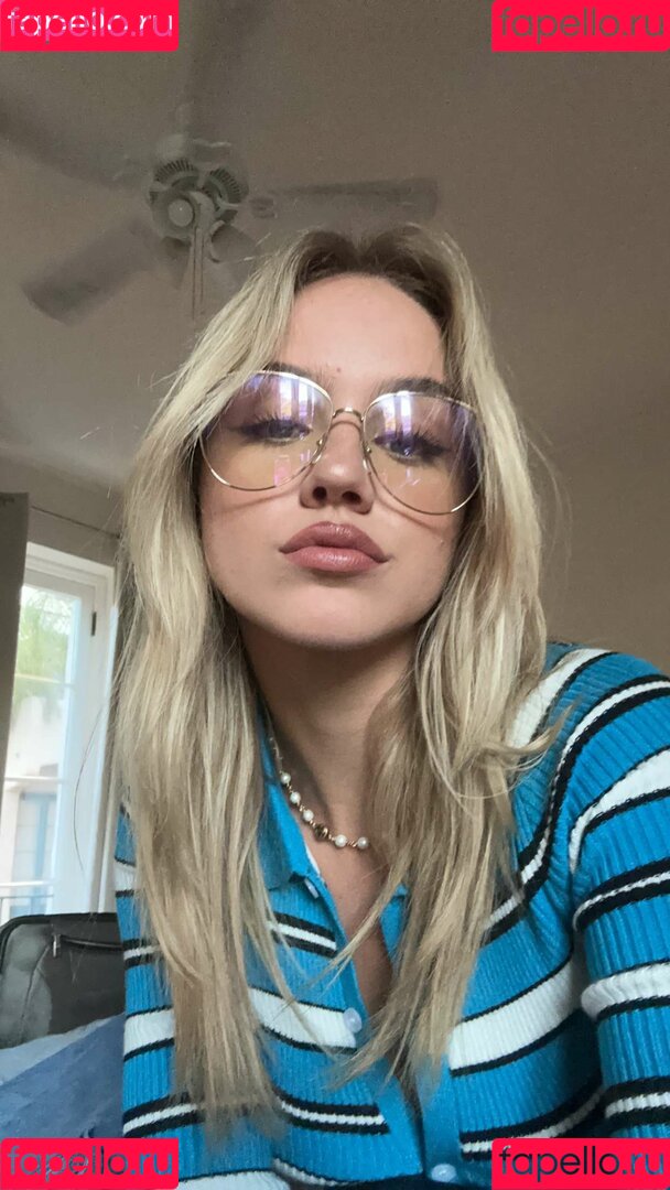 Emma Brooks Onlyfans Photo Gallery 