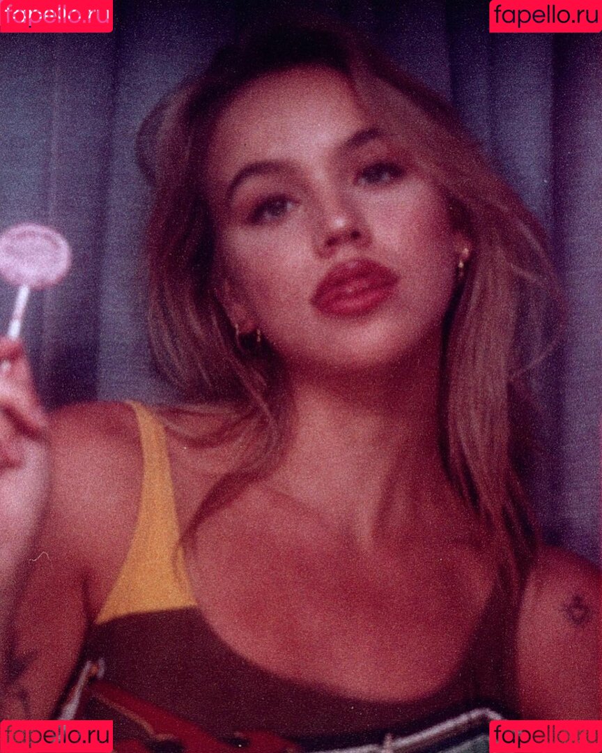 Emma Brooks Onlyfans Photo Gallery 