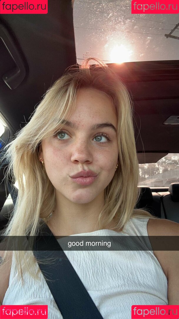 Emma Brooks Onlyfans Photo Gallery 