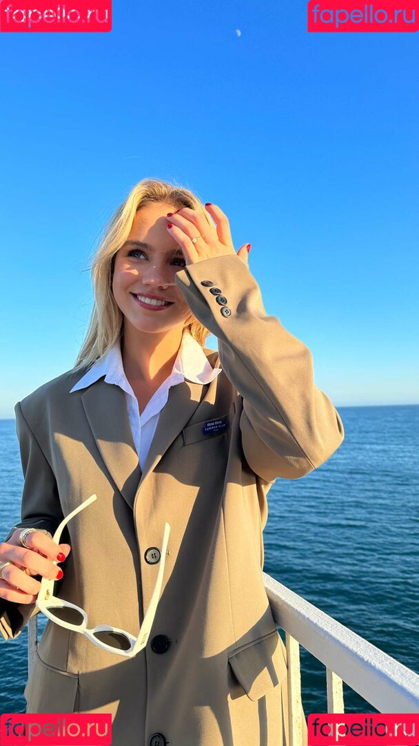 Emma Brooks Onlyfans Photo Gallery 