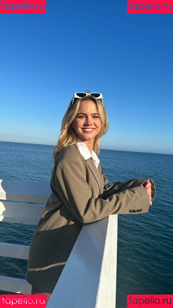 Emma Brooks Onlyfans Photo Gallery 