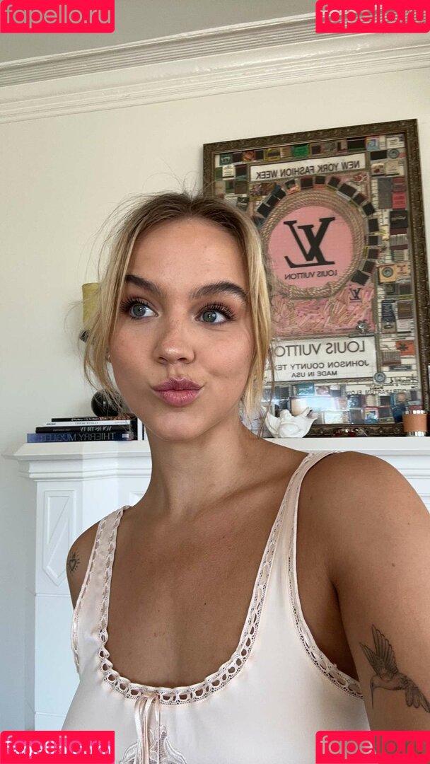 Emma Brooks Onlyfans Photo Gallery 