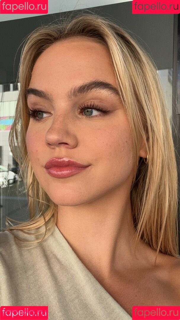 Emma Brooks Onlyfans Photo Gallery 